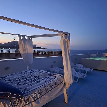Blue Life, Sea-Luxury Rooms On The Beach Between Palermo And Cefalu' Casteldaccia Exteriér fotografie