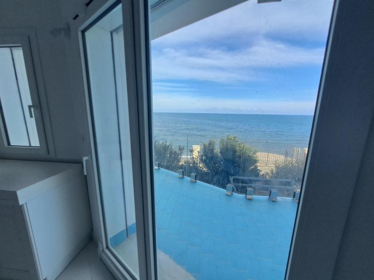 Blue Life, Sea-Luxury Rooms On The Beach Between Palermo And Cefalu' Casteldaccia Exteriér fotografie