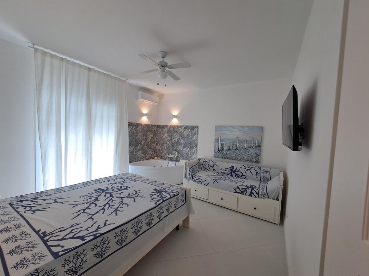 Blue Life, Sea-Luxury Rooms On The Beach Between Palermo And Cefalu' Casteldaccia Exteriér fotografie