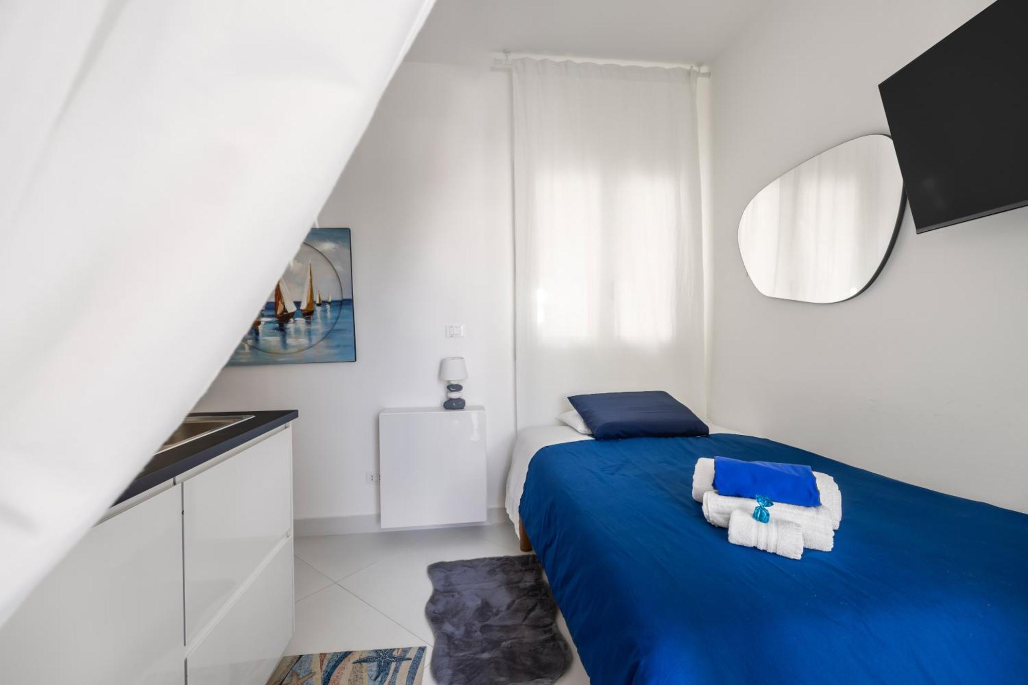 Blue Life, Sea-Luxury Rooms On The Beach Between Palermo And Cefalu' Casteldaccia Pokoj fotografie